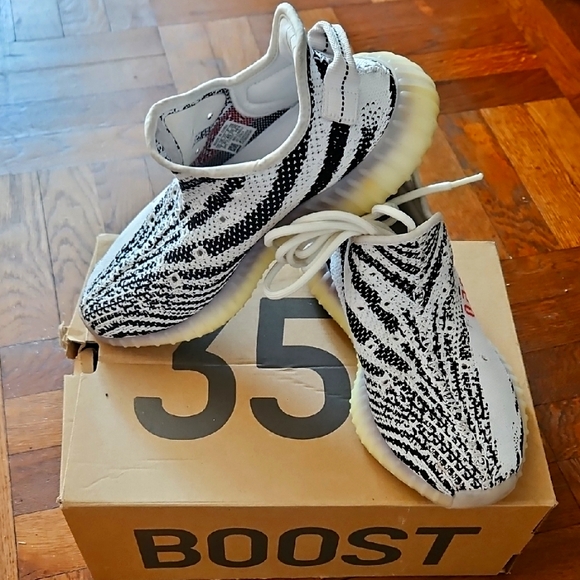 Adidas Yeezy Boost 350 V2 Zebra Sneakers - Picture 1 of 9
